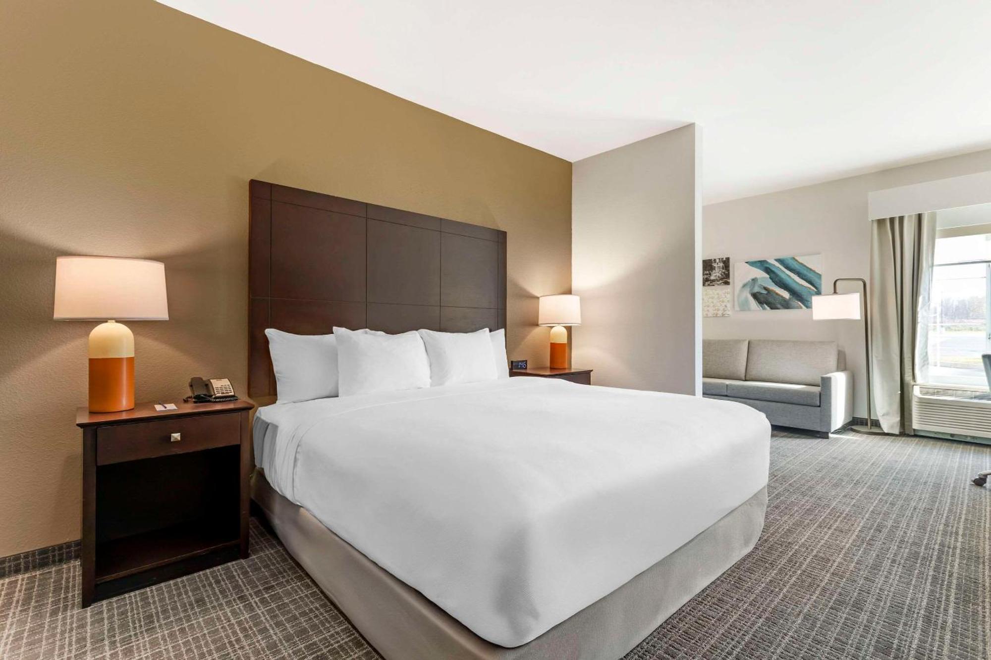 Comfort Inn & Suites Verona At Turning Stone Resort Casino Exterior foto