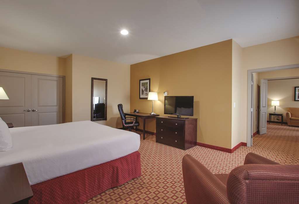 Comfort Inn & Suites Verona At Turning Stone Resort Casino Zimmer foto